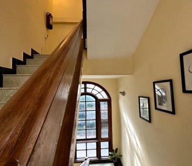 DLF Phase 3 Bed & Breakfast | Chill Place - The Nest