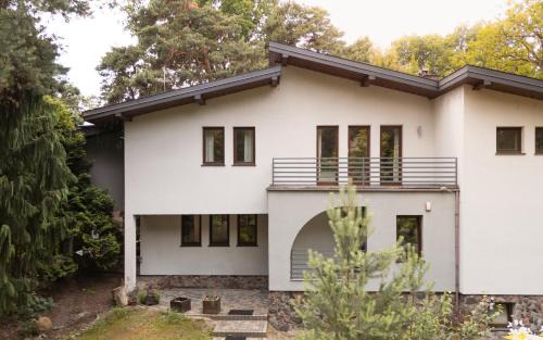 Konstancin-Jeziorna Villa | Chill&SPA Villa 30 min od Warszawy, Jacuzzi, Sauna, Sport