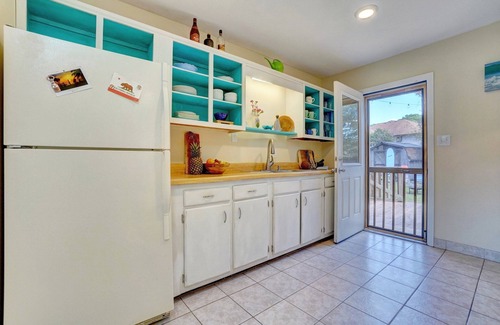 Kill Devil Hills House | Chill Surf Bungalow OBX (Back for Limited Time)