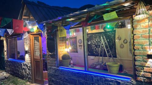 Bir House | Chillgoza