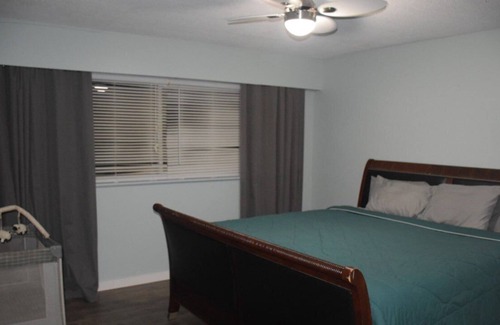 Chilliwack Proper Village West House | "Chilliwack Oasis Awaits: Vrbo Bliss with Pool, HotTub and Movie Theatre!"