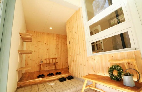 Iida Bed & Breakfast | Chillps