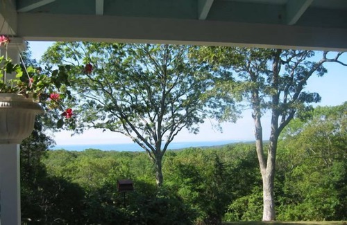 Chilmark Cottage | Chilmark Vista and Lucy Vincent Beach