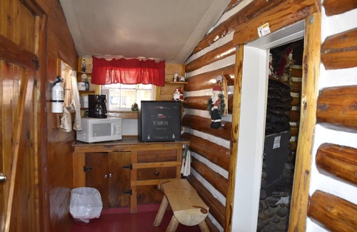 South Fork Cabin | Chinook Cabins & RV Park