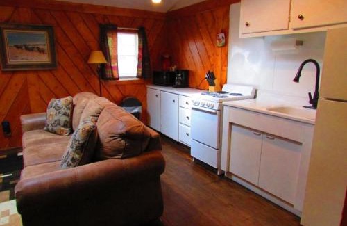 Dubois Hotel | Chinook Winds Lodge