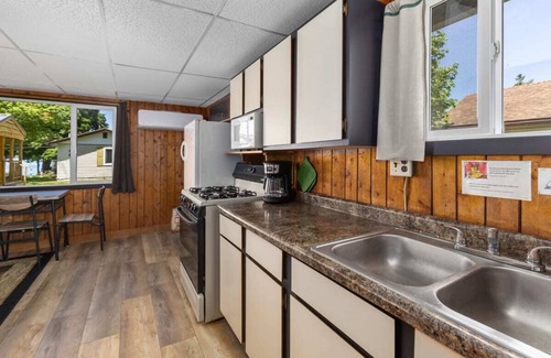 Chippewa Lake Cabin | Chippewa Bluffs Resort Spacious Combined 2BR 2BA Cabins