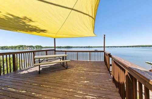 Chippewa Lake House | Chippewa Bluffs Resort Spacious Combined 4BR 4BA Cabins