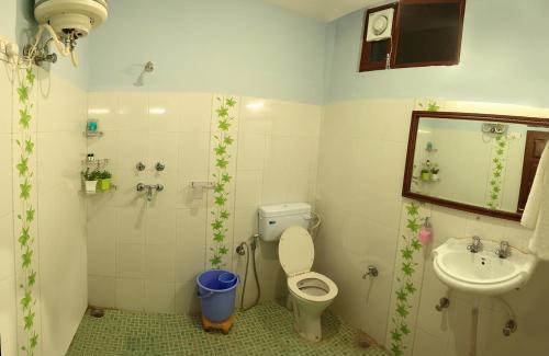 Mukteshwar Bed & Breakfast | Chirping Orchard, Mukteshwar