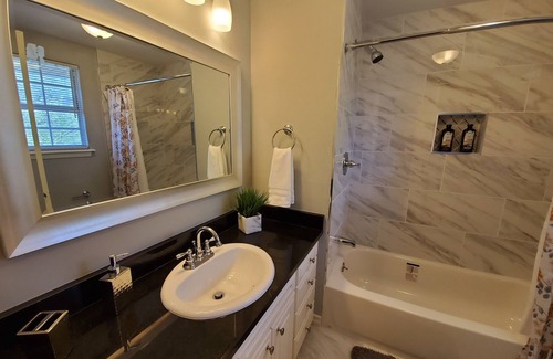 Central Oklahoma City House | CHISHOLM CREEK BY TOP GOLF