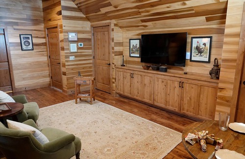 Waukomis House | Chisholm Trail Room at Buffalo Point