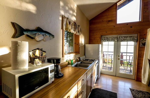 Kalifornsky Cabin | 'Chisik Cabin' Waterfront/Sunset Views