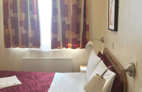 Chiswick House | Chiswick Lodge Hotel