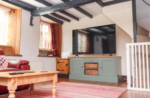 Ruswarp House | Cholmley Cottage