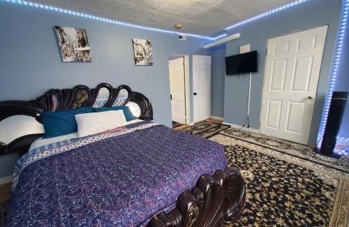 Downtown Baltimore Apartment | CHRIS LUXURY HOME