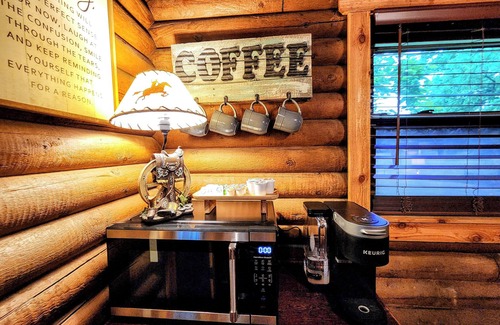 Mid America Cabin | Chris's Cozy Cabin