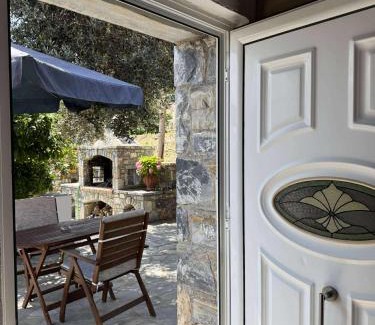 Agios Konstantinos House | Christina Traditional House