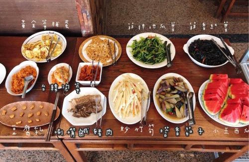 Yuanshan Bed & Breakfast | Chun Feng Cao Tang Homestay