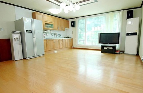 Namsan House | Chuncheon Supsogiyagi Pension