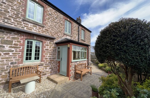Tavistock Cottage | CHURCH HILL COTTAGE, character holiday cottage in Whitchurch, Devon