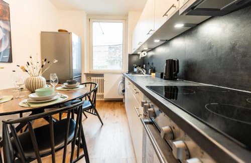Altstadt Apartment | Church View Modern Apartment in the heart of Koblenz