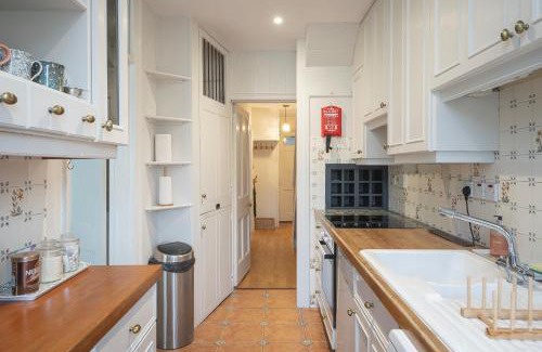Combe Down House | Churchill House - Two Bedrooms - Street Parking - Garden