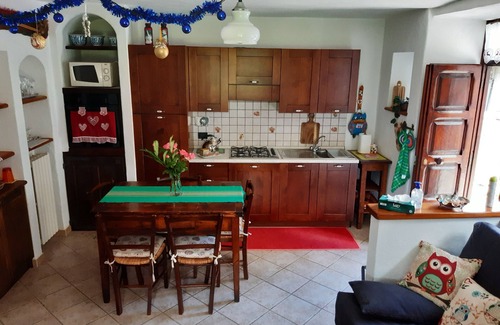 Sauze d'Oulx Apartment | Ciabot la Garitula very close to slopes and chairlift, sunny garden, wifi