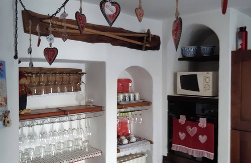 Sauze d'Oulx Apartment | Ciabot la Garitula very close to slopes and chairlift, sunny garden, wifi