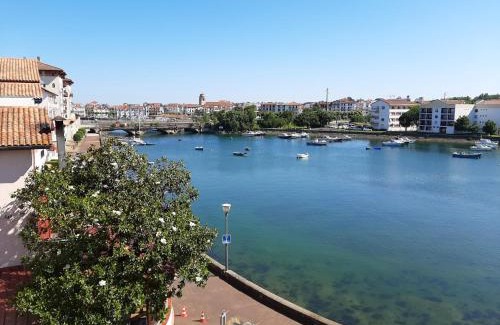 Ciboure Apartment | Ciboure : T4 spacieux avec balcon et véranda, proche golf - FR-1-239-554