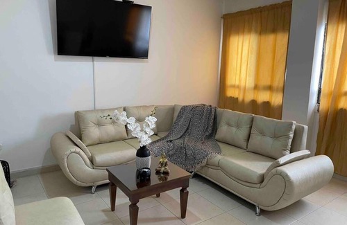 Monteria Apartment | CIC APARTAMENTO CASTELLANA 3PISO PARQUEADERO GRATIS