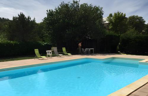 Allemagne-en-Provence Apartment | Ciel Bleu Chateau D'Allemagne