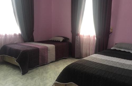 Kampung Gong Kempas House | Cikgu CTZ Homestay (C)