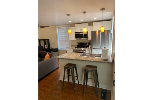 Mount Auburn Apartment | Cincinnati Oasis with Patio UC/Downtown