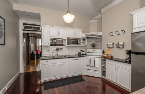 Mount Adams House | Cincinnati's Most Amazing Views of the City!