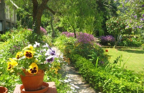 Sintra Apartment | Cinco - Perfectly Located Apartment, B&B Style Service, Private Garden And Pool