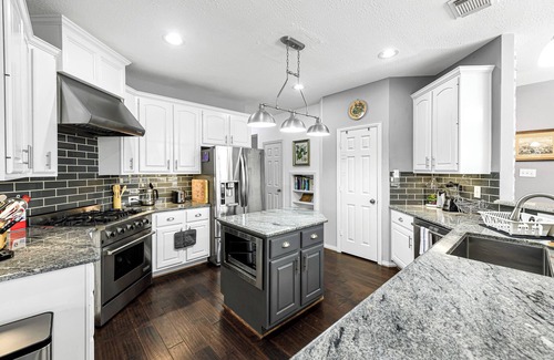 Cinco Ranch House | Cinco Ranch 30+ Days – Pool & Park Access