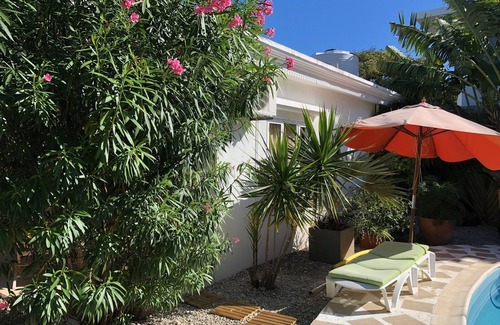 La Preneuse House | Cinnamon: Charming bungalow 5 mins walk from the beach and shops