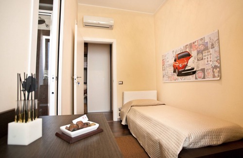 Barcellona Pozzo di Gotto House | Cinquecento B&B