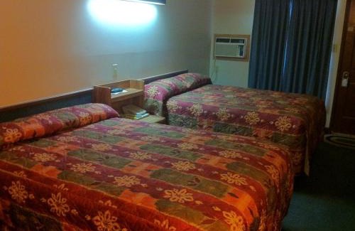 Weyburn Hotel | Circle 6 Motel
