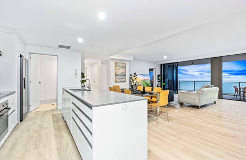 Surfers Paradise Apartment | Circle on Cavill - Wow Stay