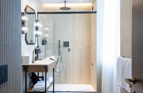 Rione III Colonna Hotel | Circle6 Rome