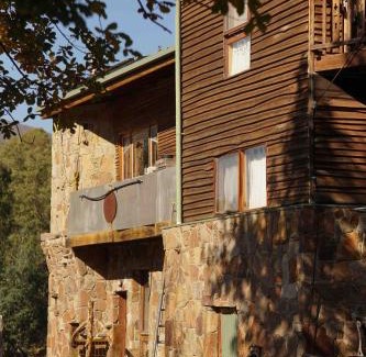 Merrijig Apartment | CIRQUE 5 - Two bedroom alpine lodge