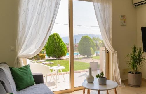 Sternes Apartment | Cisterna Apartment - Shared Pool