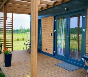 Szeligi Cabin | Cisy Resort-idealny dla gości ze zwierzętami,ogrodzony teren na wyłączność,150 m od jeziora