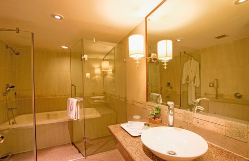 Gandhi Nagar Hotel | Citadel Sarovar Portico Bengaluru