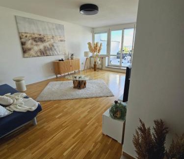 Gellert Hill Apartment | Citadella View Point apartment with Huge Balcony for 6 ppl, free Parking, AC