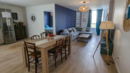 Verdun Apartment | CITADELLE - 3 chambres - 4 Lits - Centre ville - Proche Gare - WIFI - Géré par PrestaZen'Services