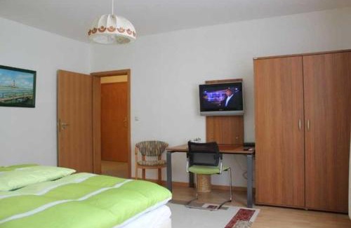 Guestrow Apartment | City-Apartment "royshell"