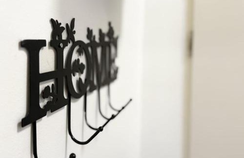 Wiener Neustadt Apartment | City center apartment for 6