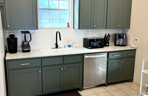 Denver Heights House | City Center Charm Downtown San Antonio