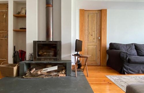 Lisbon Old Town Apartment | City Center, Sun, Charm with Terrace and Fireplace